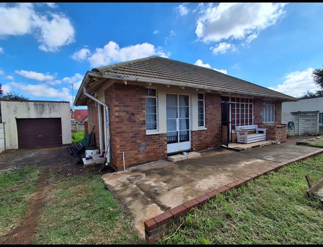 3 BEDROOM FREESTANDING FOR SALE IN STILFONTEIN EXT 3